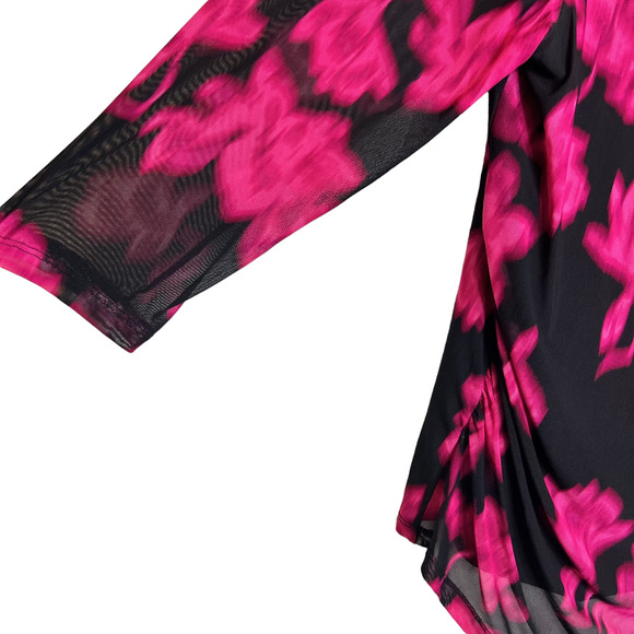 Calvin Klein Plus Size 2X Floral Print Mesh Asymmetric V-Neck 3/4 Sleeve Ruched - Picture 4 of 8